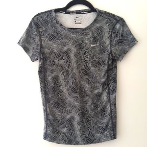 Nike gym top